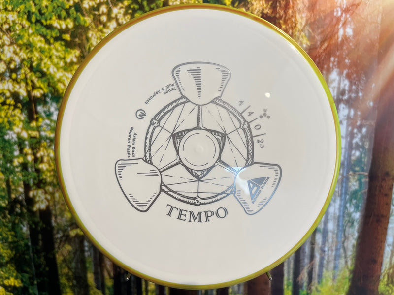 Load image into Gallery viewer, Neutron Tempo&lt;br&gt; 4 | 4 | 0 | 2.5
