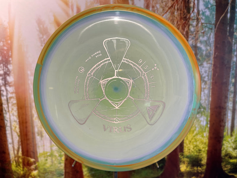 Load image into Gallery viewer, Neutron Virus&lt;br&gt; 9 | 5 | -3.5 | 1

